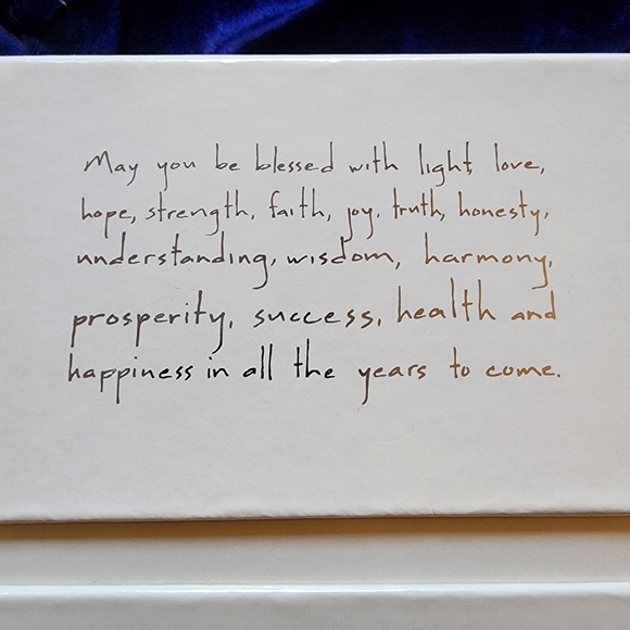 Brand new Wen "Strength" soy candle 22 oz - Picture 8 of 8